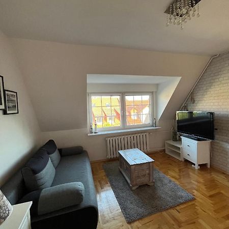 Apartament Kolobrzeska Mansarda, Narutowicza 8 Kołobrzeg Exteriör bild