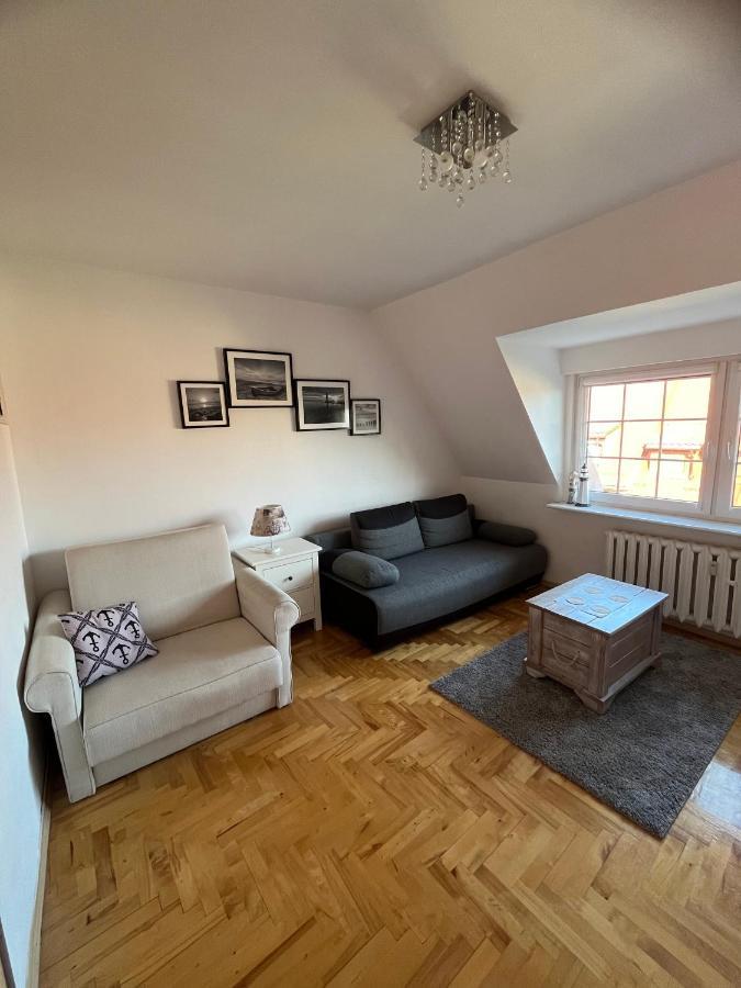 Apartament Kolobrzeska Mansarda, Narutowicza 8 Kołobrzeg Exteriör bild